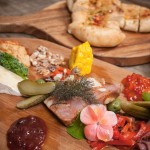 Affetatto-platter,-pane-pizza-bread