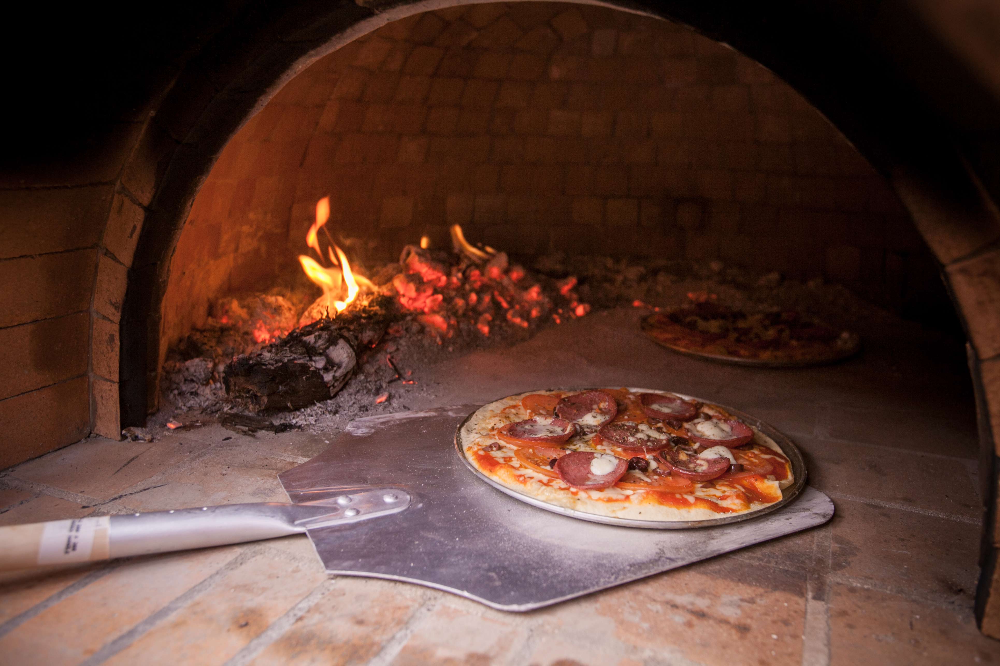 Pepperoni-pizza-getting-fired