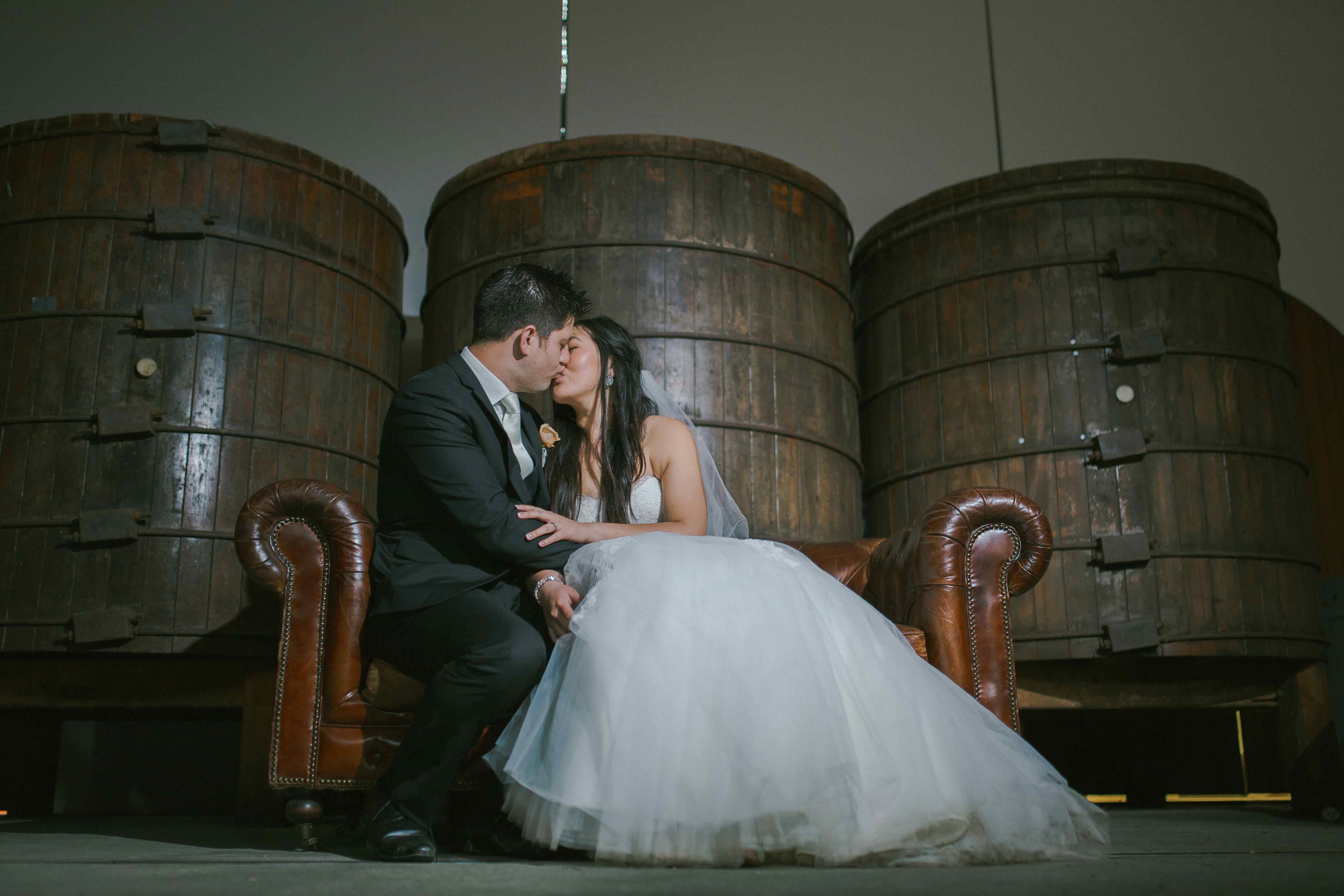 couple-with-wine-vats
